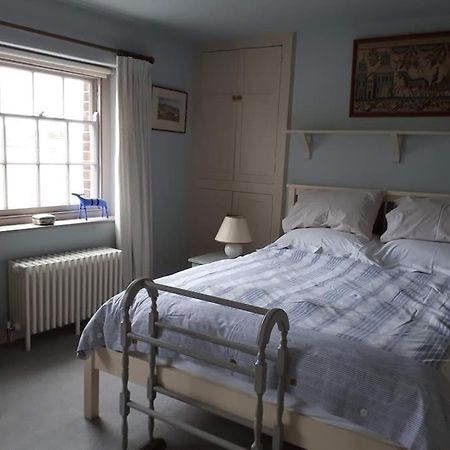 No. 27'S Self-Catering Flat For A Memorable Break. Apartment Bridport Bagian luar foto